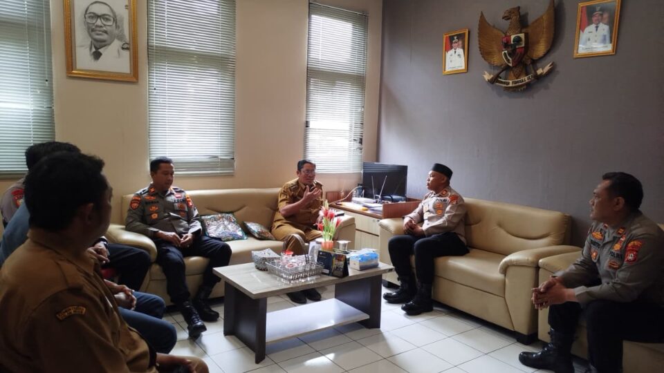 Jaga Jakarta On The Spot, Kapolsek Pondok Gede Perkuat Sinergi dengan Kecamatan