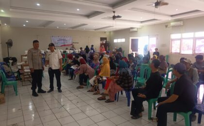 Monitoring Penyaluran Bantuan Pangan bagi Warga Jakasampurna