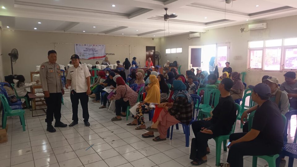 Monitoring Penyaluran Bantuan Pangan bagi Warga Jakasampurna