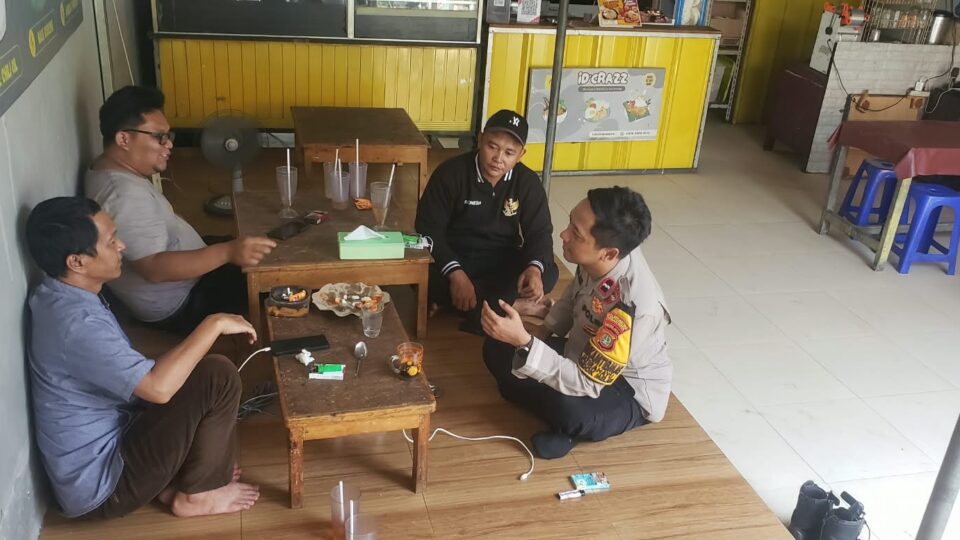 Sambang Tokoh Masyarakat, Polsek Pondok Gede Dorong Warga Hidupkan Lagi Ronda Malam di Jatirahayu