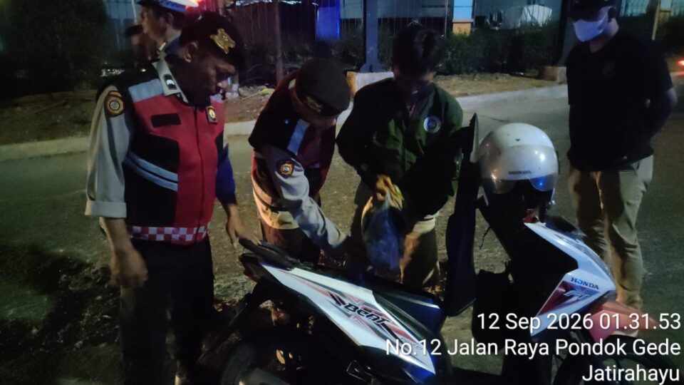 Jaga Jakarta On The Spot : Antisipasi Tawuran dan Balap Liar, Polsek Pondok Gede Gelar Patroli hingga Subuh