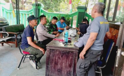 POLISI MENYAPA, WARGA BOJONG RAWALUMBU BERSINERGI JAGA KAMTIBMAS