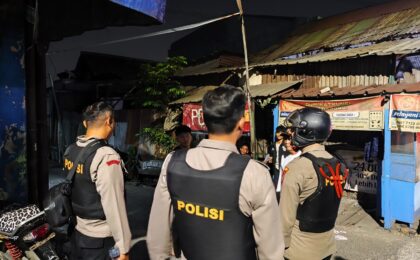 JAGA JAKARTA ON THE SPOT: Tim Jaga Jakarta Sat Samapta Polres Metro Bekasi Kota Gelar Patroli Malam