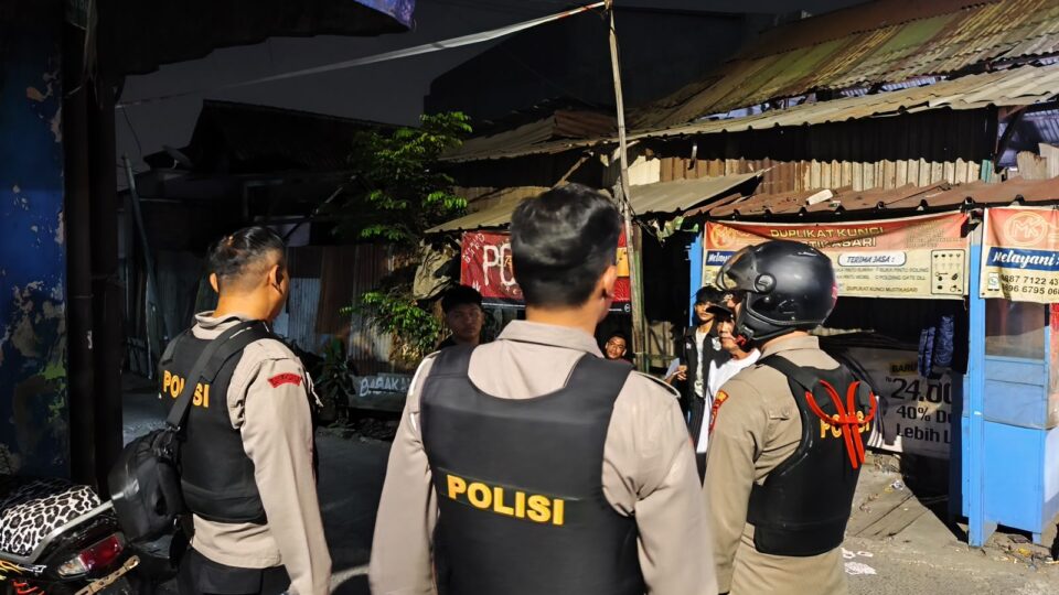 JAGA JAKARTA ON THE SPOT: Tim Jaga Jakarta Sat Samapta Polres Metro Bekasi Kota Gelar Patroli Malam