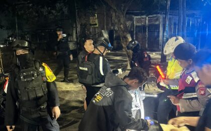 Jaga Jakarta On The Spot ; Cipta Kondisi, Polsek Bekasi Barat Gelar Razia Stasioner dan Patroli Mobile Cegah Kejahatan Jalanan dan Tawuran