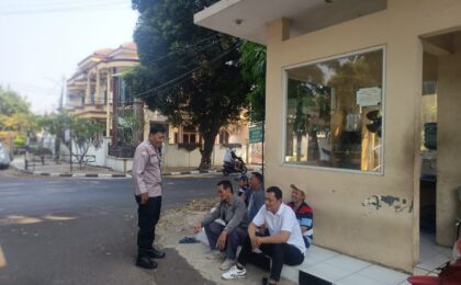 BHABINKAMTIBMAS JAKASAMPURNA GENCAR LAKUKAN SAMBANG WARGA UNTUK CEGAH GANGGUAN KAMTIBMAS