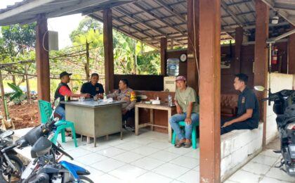Tampung Aspirasi Warga Perumahan Eraska, Kapolsek Jatisampurna Gelar Giat Jaga Jakarta On The Spot
