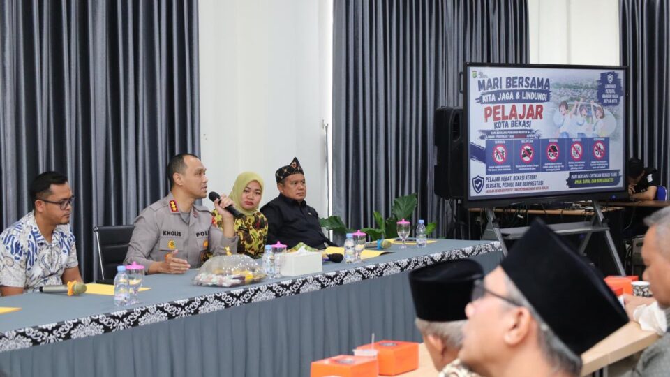 Polres Metro Bekasi Kota Bersama 98 Kepala SMA Perkuat Jaga Pelajar