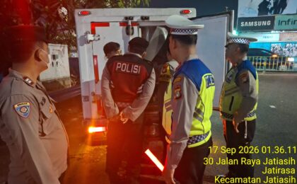 POLSEK JATIASIH RUTIN GELAR RAZIA STASIONER DAN PATROLI WILAYAH, CEGAH GANGGUAN KAMTIBMAS SECARA KESELURUHAN TERUTAMA KEJAHATAN JALANAN PADA MALAM.HINGGA PAGI HARI