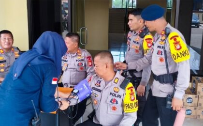 Jelang Pilkades Bekasi, Kesehatan Personel Pengamanan Dicek di Tambun Utara