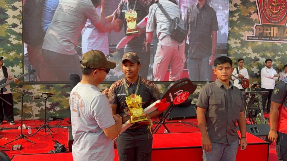 Latihan Konsisten Antar Personel Brimob Polda Metro Jaya Raih Dua Gelar Piala Panglima TNI 2026