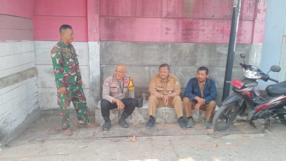 Polsek Bantargebang Awasi Perbaikan Saluran Air di Pangkalan 1A