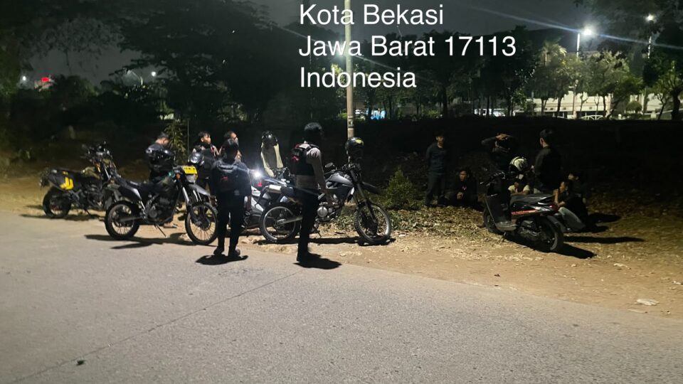 Tim Patroli Perintis Presisi Polres Metro Bekasi Kota Laksanakan Operasi Kejahatan Jalanan
