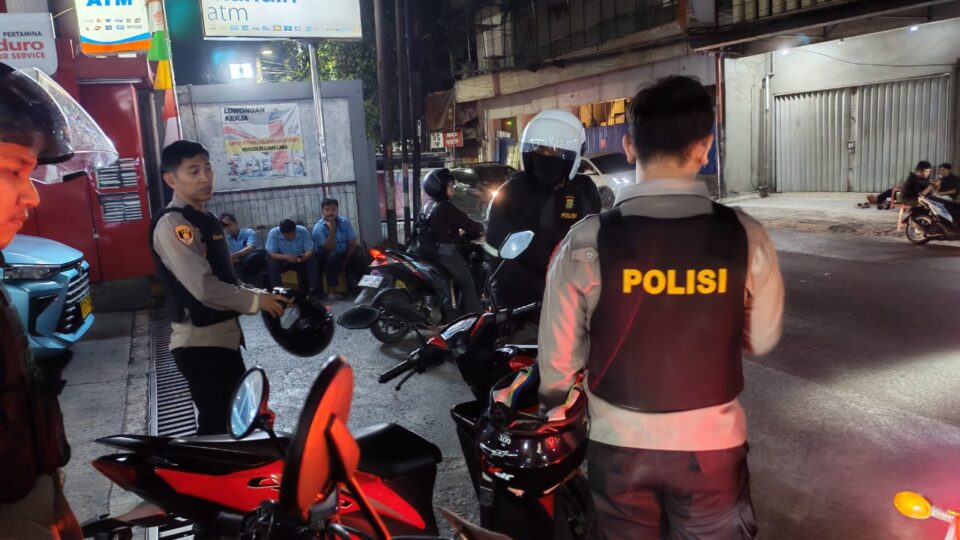 Patroli Jaga Jakarta Tim Singa Sisir Bekasi Timur