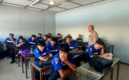 Kapolsek Bantargebang Laksanakan Program Jaga Pelajar di SMK Al Bahri, Tekankan Pencegahan Tawuran dan Kenakalan Remaja