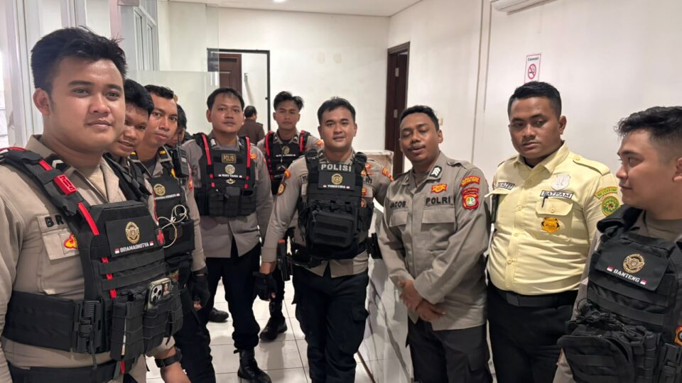 Tim Patroli Perintis Presisi Disiagakan di Area Pengadilan Negeri Kota Bekasi