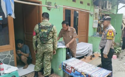 Penertiban Administrasi, Tiga Pilar Jatirangga Pendataan Penghuni Kontrakan di Jalan Bungur