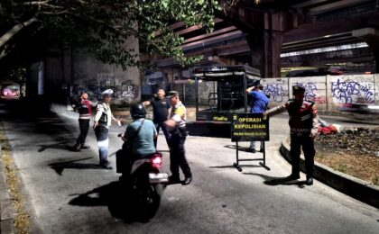 Polsek Bekasi Selatan Gencarkan Patroli dan Razia Stasioner Jaga Kamtibmas