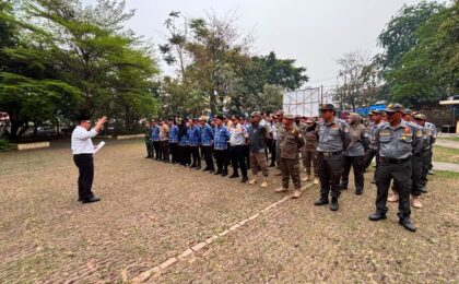 Tiga Pilar Bersama Pemkot Bekasi Tertibkan Reklame Tanpa Izin di Wilayah Bantargebang