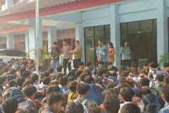 Edukasi Generasi Muda di Dunia Digital, Polsek Bekasi Barat Sosialisasi UU ITE di SMK Yadika 9