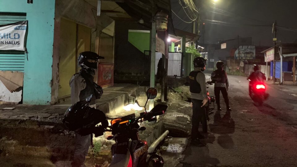 Tekan Kejahatan Jalanan Malam Hari, Tim 1 Buaya Sat Samapta Sisir Jalur Selatan Kota Bekasi