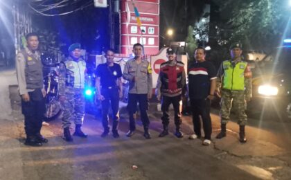 Jaga Jakarta On The Spot : Jaga Kondusifitas, Polsek Pondok Gede Lakukan Patroli 3 Pilar Skala Sedang