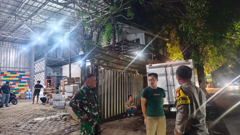 Jaga Jakarta On The Spot : Sinergi TNI-Polri dan Warga Patroli Jaga Kamtibmas di Jatimelati