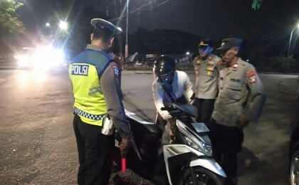 Jaga Jakarta On The Spot, Berikan Rasa Aman Kapolsek Bekasi Barat Intensifkan Patroli dan Razia Stasioner