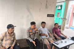 JAGA JAKARTA ON THE SPOT BHABINKAMTIBMAS SERAP ASPIRASI WARGA, AJAK UNTUK SELALU WASPADA TERHADAP LINGKUNGAN SEKITARNYA
