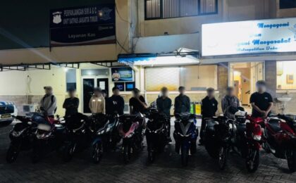 Brimob Metro Jaya Amankan 10 Motor dari Lokasi Diduga Balap Liar di Duren Sawit