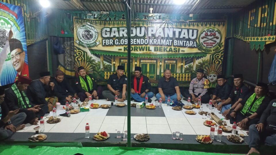 Polisi Bersama Masyarakat, Bhabinkamtibmas Bintara Hadiri Peringatan Maulid Nabi Muhammad SAW di Gardu 09 FBR
