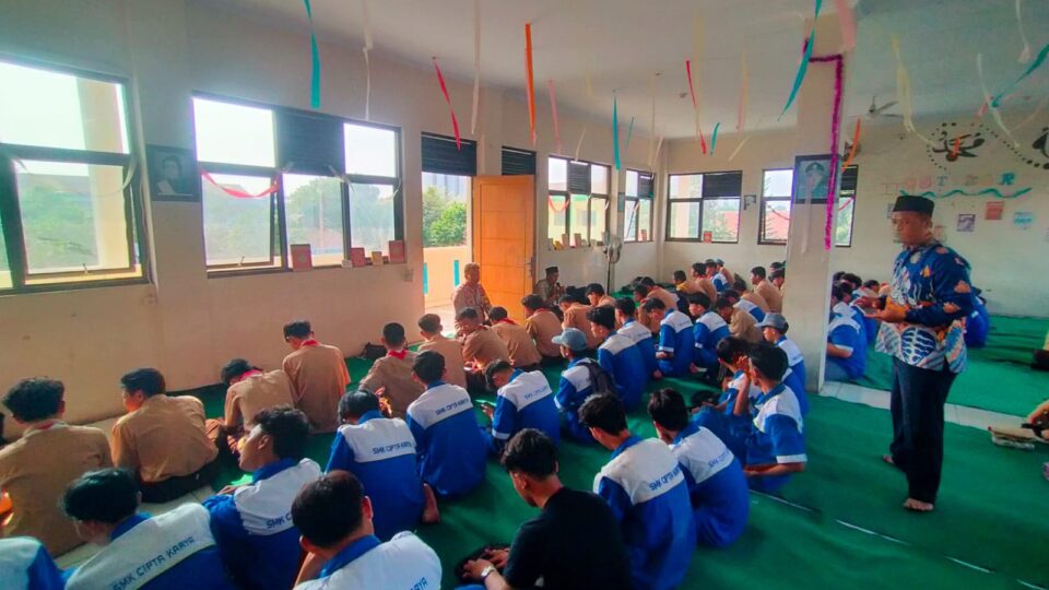 Polsek Medansatria Ajak Pelajar SMK Cipta Karya Jauhi Tawuran dan Aksi Unjuk Rasa