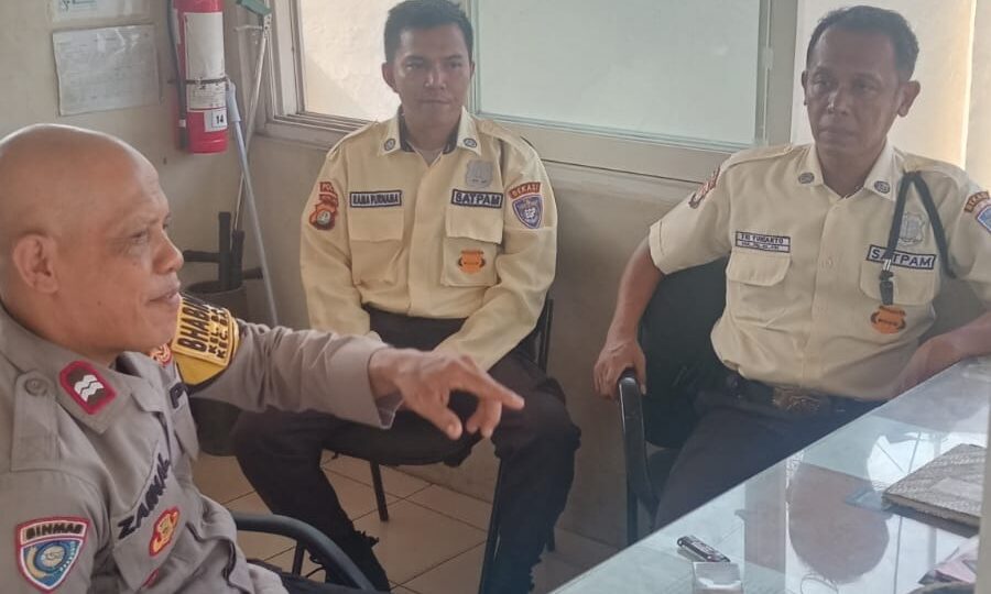 Polisi Bersama Masyarakat, Patroli Sambang Siskamling Bantargebang Antisipasi Curanmor Bekasi