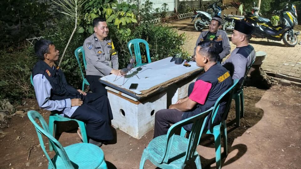 Polisi Bersama Masyarakat, Silaturahmi Cikiwul Bersama Pokdar Kamtibmas Jaga Lingkungan