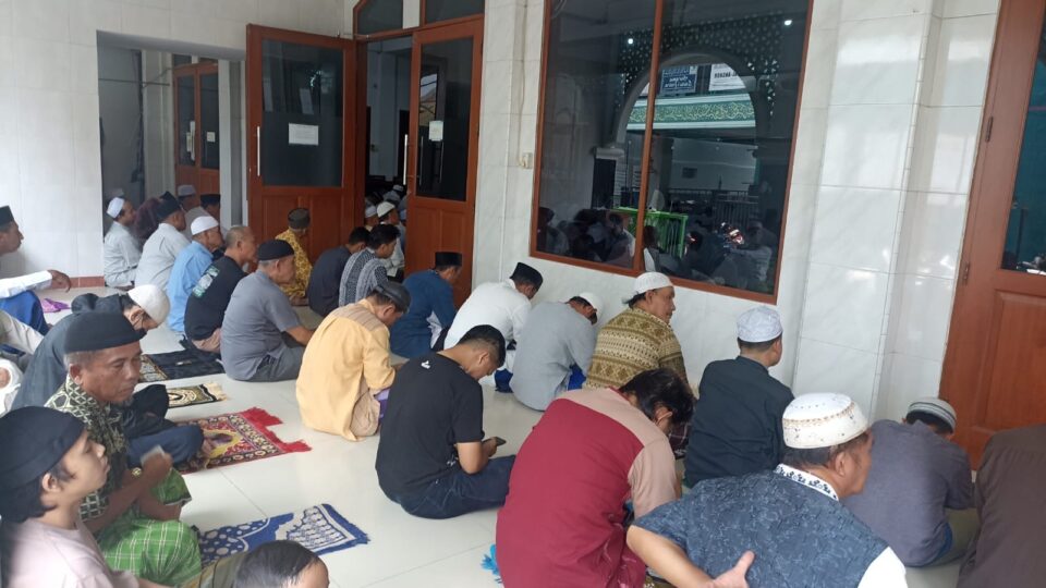 Perkuat Kamtibmas, Polisi Hadir di Tengah Jamaah